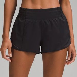 Lululemon Hotty Hot High-Rise Lined Short 2.5"